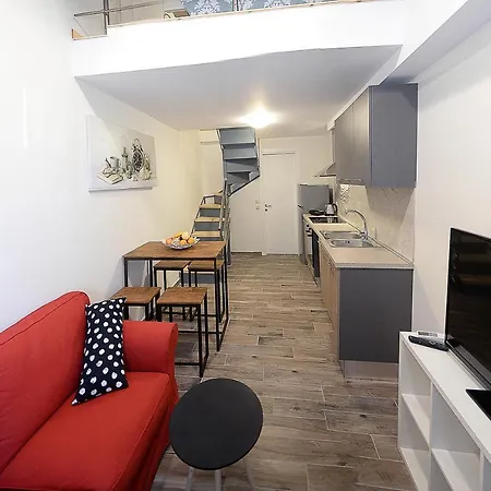 Dimitra - Loft Aparthotel *